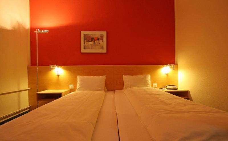 Esplanade Swiss Quality Hotel Davos Habitación foto